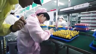 Chinese Workers at a Disposable Vape Factory Must Tests up to 10,000 Vapes A DAY!