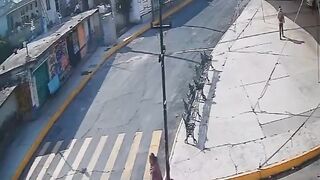 Justice demanded in Tlaxcala after death of elderly woman struck by pedestrian at crosswalk