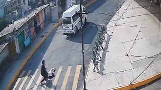 Justice demanded in Tlaxcala after death of elderly woman struck by pedestrian at crosswalk