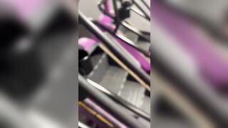 Planet Fitness Employee Threatens Customer Because He Wants To Close The Gym Early