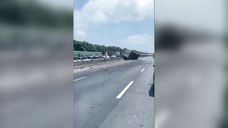 Tire Pop causes Hell on the Highway