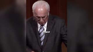 The Great John MacArthur "The papacy is the biggest hoax ever foisted upon the world"