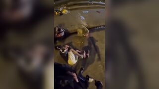 Cops Shoot Bus Robbers in Ecuador.