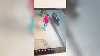 Policeman picks up Delivery then Begs for Life to no avail