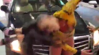 Black girls outside Miami Airport get into a huge brawl, after realizing they got flown out by the same guy. Causing them to lose their wig