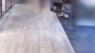 Swedish Bank Robbers use Stolen Car as a Means to Entry into Jewelry Store (Noise Warning)