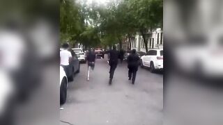 Guy Holds Two Thieves Until Two Fat NYPD Cops can Wobble Their Way to the Scene