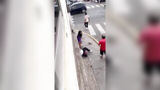 One ends up Dead 2 badly Injured after this Drunken Bloody Street Brawl in Chile