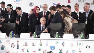 Owned via Handshake: Macron gets Taught a Lesson in Handshaking by Turkish President Erdoğan (See Description n)