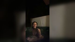 Lindsey Webber ass jiggle