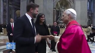 LOL: Pope Leo XIV just Shooed JD Vance and his Wife Away with a Single Hand Gesture