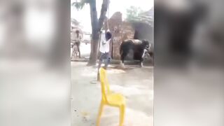 A Lesson to Others in India: Elders thrash Kid caught Stealing