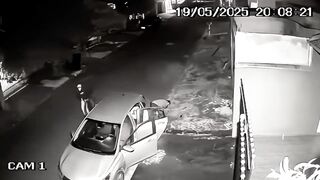 Man in Middle of Drug Deal is Executed with 15 Shots. (Watch Second Angle)