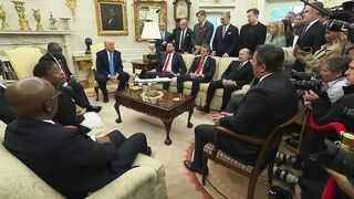 (Longer) Trump Shows Proof Of Genocide To South African President Then Destroys NBC Reporter