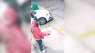 Man pleads with Killer but the Killer is Cold Blooded (Chicago)