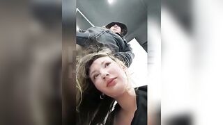 A Woman held an employee by the hair for 40 minutes because of Coupons