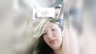 A Woman held an employee by the hair for 40 minutes because of Coupons