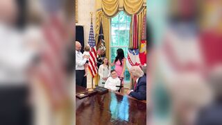 President Trump Surprises a Beautiful Family for ‘Make-A-Wish’. God Bless Trump