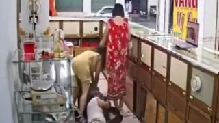 Gold Shop Owner (with sword) AND his Daughters rake on Robber