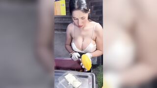 I'm Taking a Trip to Thailand Just to Watch her Cook