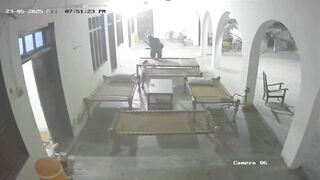 Hitmen Break In and Execute Man in Threshold because of Lawsuit