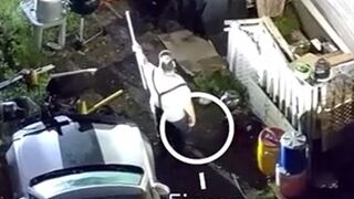 Man wants to see his Momma is SHot Dead by SWAT (2 Angles)