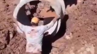 Worker is crushed by a heavy load of concrete