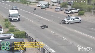 Female Driver Alert: Girl without a License takes out Motorcyclist