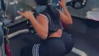Girl shows us how Hard she has to Work to get that Butt