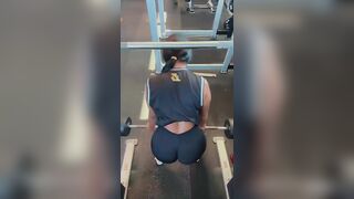 Girl shows us how Hard she has to Work to get that Butt