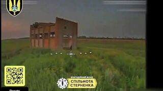 Ukrainian drone accidentally caught two Russian soldiers "filling each other with the Russian spirit"