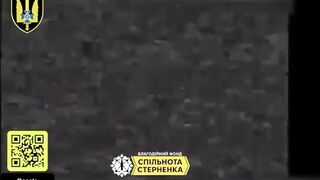 Ukrainian drone accidentally caught two Russian soldiers "filling each other with the Russian spirit"