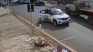 This is One way to get out of Paying for your Taxi