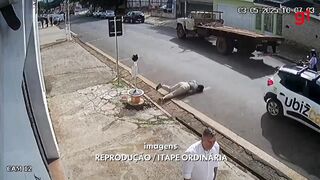 This is One way to get out of Paying for your Taxi
