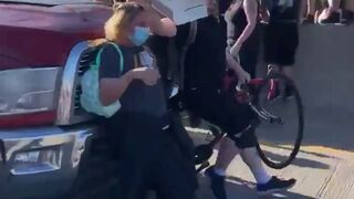 What else is this driver supposed to do? Tulsa Oklahoma (Driver was not charged)