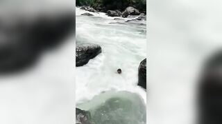 Yesterday Pakistan: Tourist drowns while taking selfie