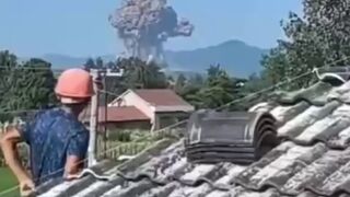 Fireworks factory in China explodes resembling Nuclear Bomb.