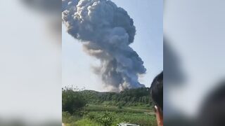 Fireworks factory in China explodes resembling Nuclear Bomb.
