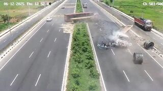 Truck vs Truck in Epic Collision on the Highway (Driver Died)