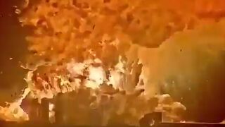 SpaceX Starship explodes into enormous fireball during test at Texas facility