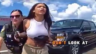 19 Year Old Chick Turns into Maniac as Police Search her Car.