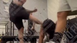 Guy gets beat up in gym!