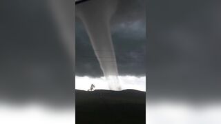 Awesome Footage of Tornado in South Dakota today