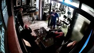 Guests harassed the waitress and then the boss came: