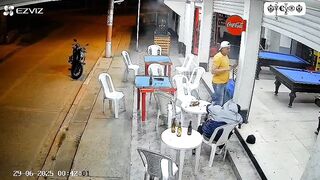 Brutal Murder: Man having Beers with his Friends is Killed from Behind..
