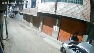17 Year Old Girl is almost Killed by her Psycho Ex. A child was right there as well (Slow Motion Added)