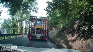 Truck Driver Releases the Load!!
