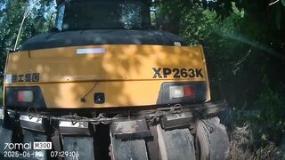 Truck Driver Releases the Load!!
