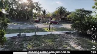 Man lassoes thief