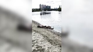 Man recording Beach catches Man's Suicide by accident (slow motion and aftermath)